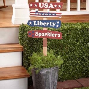 🇺🇸NIB Patriotic 4th Of July Wooden Garden Stake